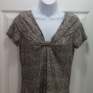 Dana Buchman V-neck Top with gathering‎